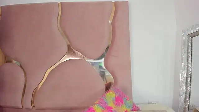 Sofia-candyht online show from 03-28-26, 07:15