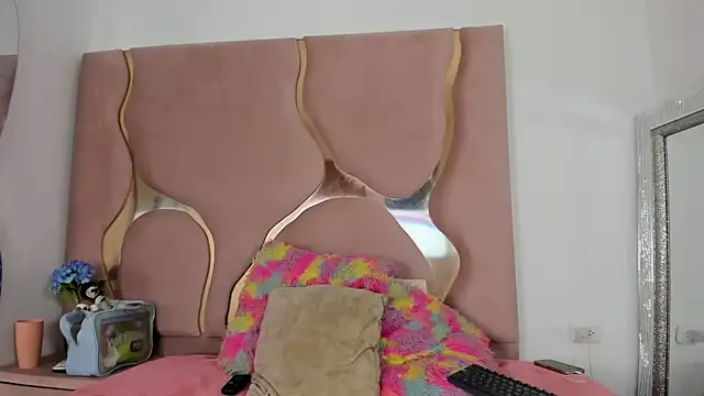 Sofia-candyht online show from 03-13-26, 01:21