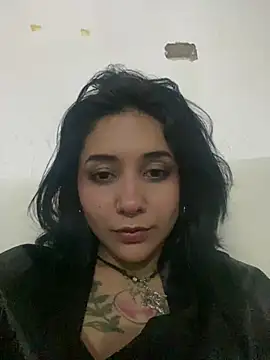 Snapshot of Avoa_26 chatting on 01-12-25, 05:56 Avoa 26 online show from 01-12-25, 05:56