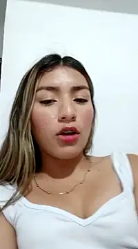 GIRL DONCELLA online show from 02-26-25, 11:30