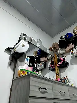 GIRL DONCELLA online show from 01-30-25, 11:02