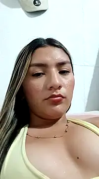 GIRL DONCELLA online show from 02-14-25, 01:13