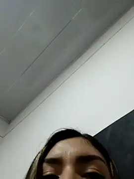 GIRL DONCELLA online show from 02-25-25, 09:58