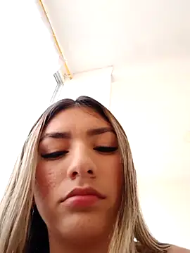 GIRL DONCELLA online show from 03-22-25, 10:04