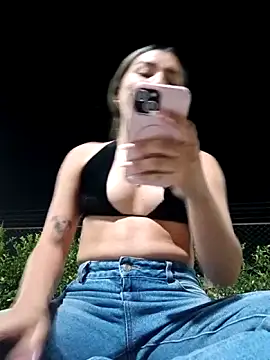 GIRL DONCELLA online show from 11-11-25, 03:45