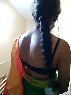 Snapshot of Jyotilakshmi chatting on 03-08-25, 06:05 Jyotilakshmi online show from 03-08-25, 06:05