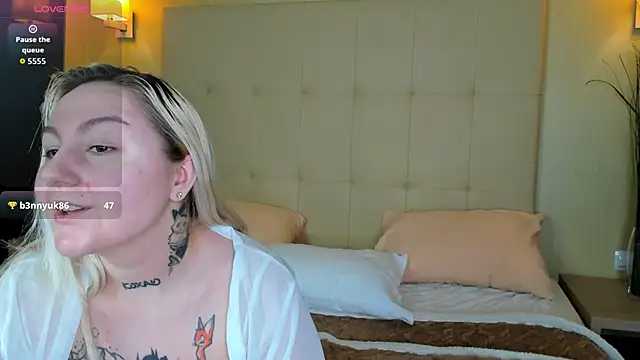 Debbie Taylor online show from 02-20-26, 05:37