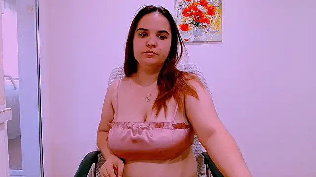 Snapshot of Ella-Diamond chatting on 07-07-26, 05:16 Ella-Diamond online show from 07-07-26, 05:16