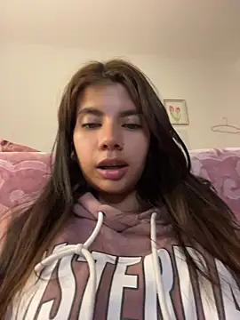 Snapshot of adop_me__ chatting on 05-22-26, 04:10 adop me online show from 05-22-26, 04:10