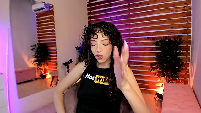 Sapphire Venuss online show from 01-11-26, 02:07