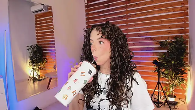 Sapphire Venuss online show from 04-06-26, 02:18