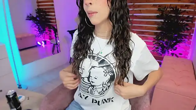 Sapphire Venuss online show from 02-07-26, 12:18