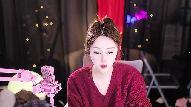 Snapshot of Evajoannana chatting on 03-02-25, 04:47 Evajoannana online show from 03-02-25, 04:47