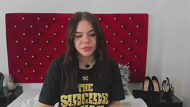 Snapshot of LexyBigBoobs chatting on 02-21-25, 12:38 LexyBigBoobs online show from 02-21-25, 12:38