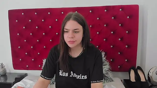 Snapshot of LexyBigBoobs chatting on 03-21-25, 06:40 LexyBigBoobs online show from 03-21-25, 06:40