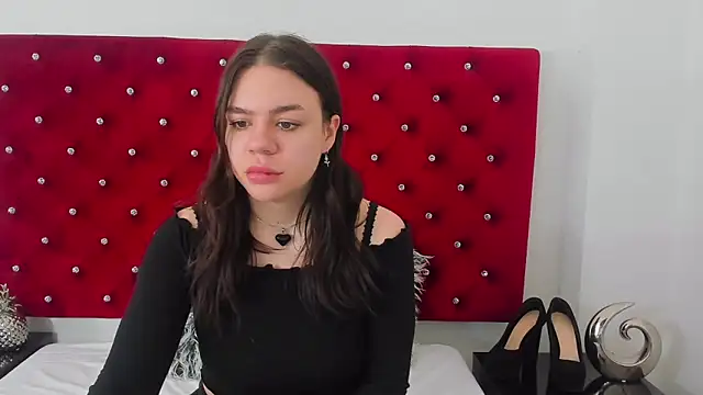 Snapshot of LexyBigBoobs chatting on 02-26-25, 06:08 LexyBigBoobs online show from 02-26-25, 06:08