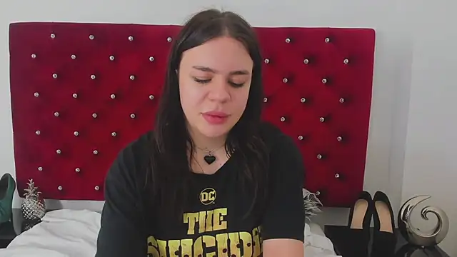 Snapshot of LexyBigBoobs chatting on 02-24-25, 04:15 LexyBigBoobs online show from 02-24-25, 04:15