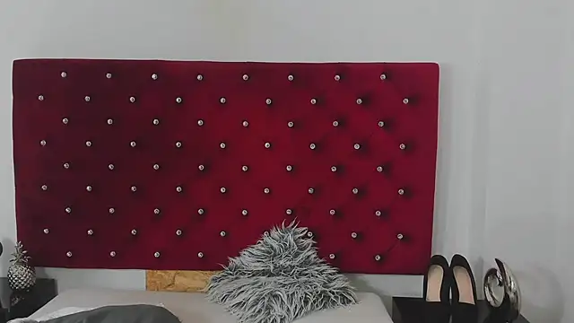 Snapshot of LexyBigBoobs chatting on 02-14-25, 04:20 LexyBigBoobs online show from 02-14-25, 04:20