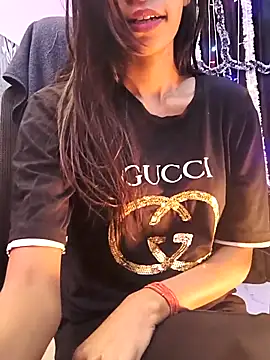 Snapshot of Anushka_Rajput05 chatting on 02-25-25, 05:30 Anushka Rajput05 online show from 02-25-25, 05:30