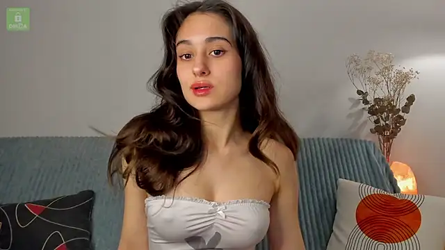 erika hoiree online show from 03-20-25, 12:40