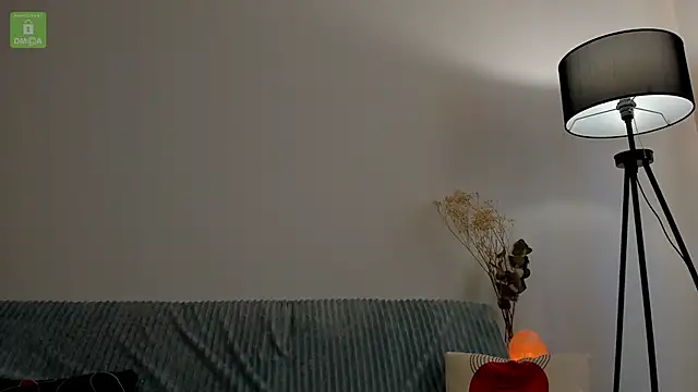 erika hoiree online show from 03-22-25, 04:14