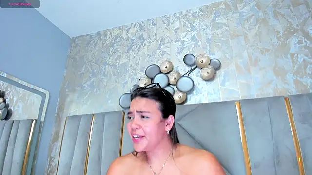 KimDevinne online show from 02-08-26, 03:15