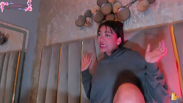 KimDevinne online show from 02-19-26, 03:03