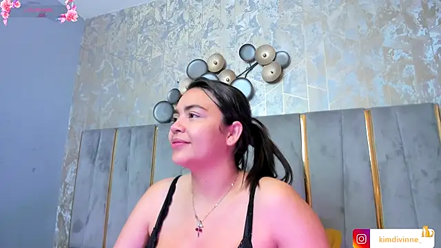 KimDevinne online show from 11-14-25, 02:59