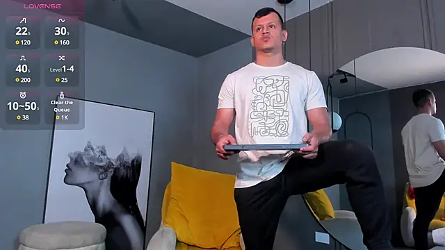 Snapshot of Alex_towers chatting on 01-03-25, 07:07 Alex towers online show from 01-03-25, 07:07