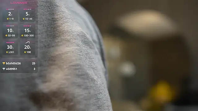 Snapshot of Alex_towers chatting on 01-11-25, 10:07 Alex towers online show from 01-11-25, 10:07