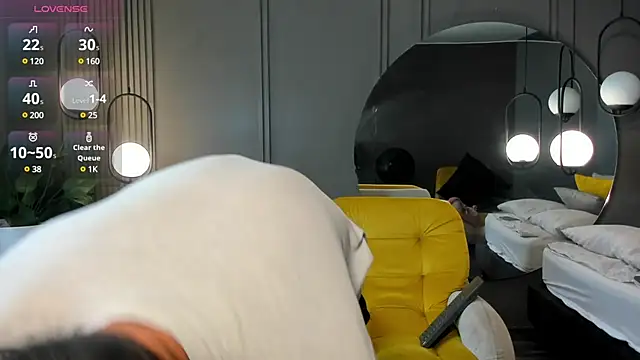 Snapshot of Alex_towers chatting on 01-09-25, 07:08 Alex towers online show from 01-09-25, 07:08