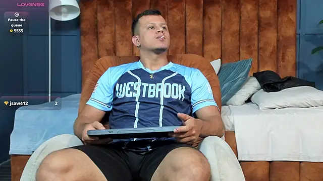 Snapshot of Alex_towers chatting on 12-16-24, 10:34 Alex towers online show from 12-16-24, 10:34