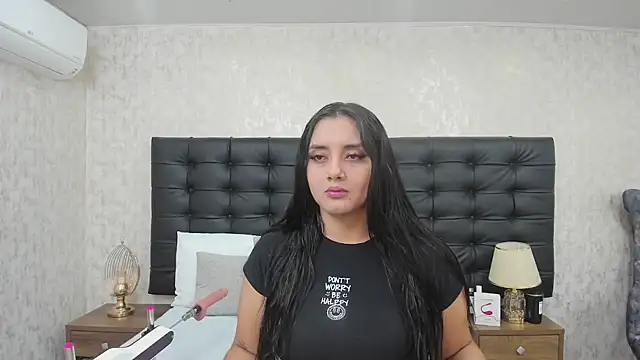 AmaliaDalton online show from 03-18-25, 11:11