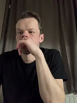 Snapshot of Maksiii-all chatting on 03-10-25, 06:12 Maksiii-all online show from 03-10-25, 06:12