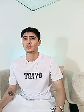 PhilipRich online show from 10-21-25, 05:45