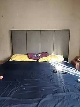 ThickPearlx23 online show from 04-16-26, 07:09