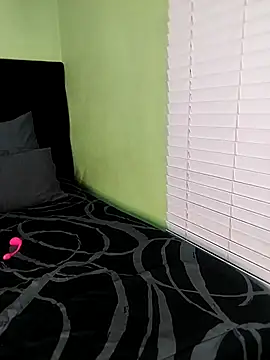 ThickPearlx23 online show from 12-05-25, 07:23