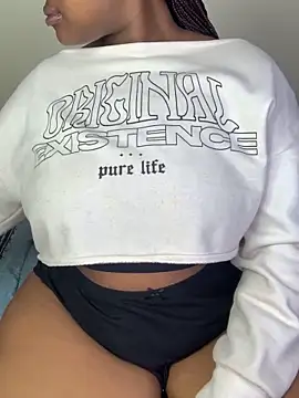 ThickPearlx23 online show from 06-12-26, 08:28