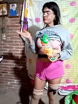 yovana13 online show from 11-17-25, 03:27