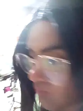 yovana13 online show from 12-17-25, 01:16