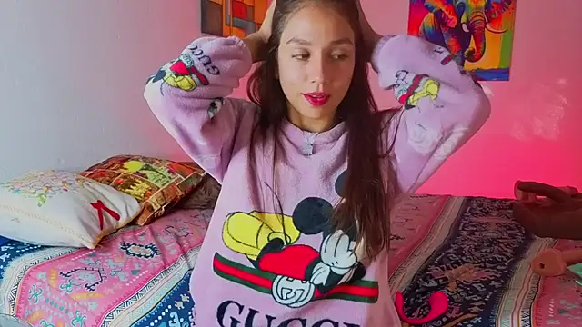 Snapshot of Luci_And_Sofi chatting on 02-04-26, 03:45 Luci And Sofi online show from 02-04-26, 03:45