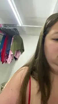 Snapshot of Chloee_ep chatting on 05-09-26, 05:00 Chloee ep online show from 05-09-26, 05:00