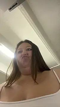 Chloee ep online show from 03-24-26, 05:40