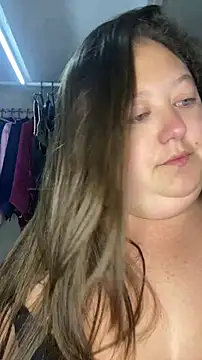 Snapshot of Chloee_ep chatting on 06-10-26, 03:19 Chloee ep online show from 06-10-26, 03:19