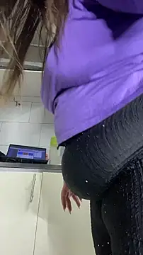 Chloee ep online show from 03-19-26, 05:07