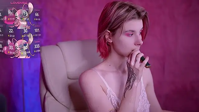 HaylaAmber online show from 02-08-25, 08:10