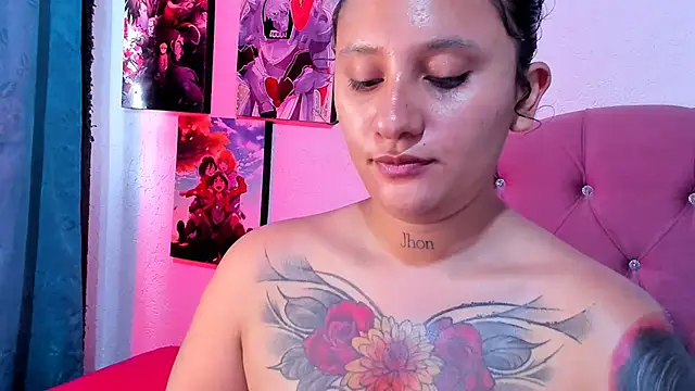 Snapshot of Mila_nixon02 chatting on 04-18-26, 04:20 Mila nixon02 online show from 04-18-26, 04:20