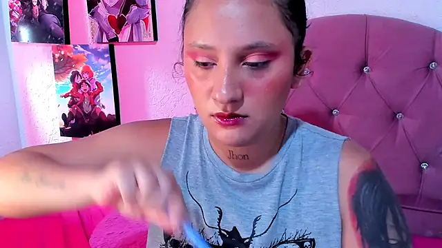 Snapshot of Mila_nixon02 chatting on 04-28-26, 05:39 Mila nixon02 online show from 04-28-26, 05:39
