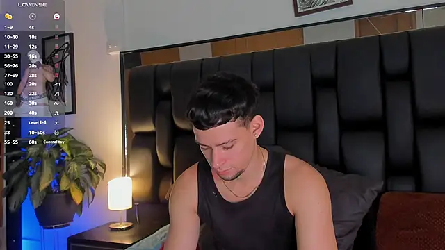 JadeSmiith  online show from 10-23-25, 10:30