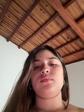 Snapshot of Sarasweet_sex chatting on 05-14-26, 10:18 Sarasweet sex online show from 05-14-26, 10:18